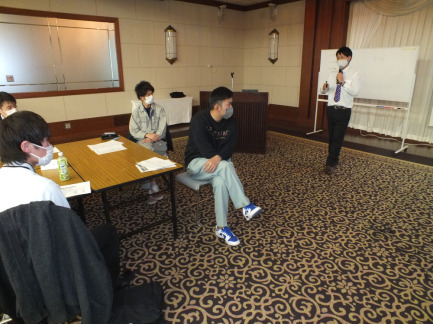 【画像】講師をする能澤書記長